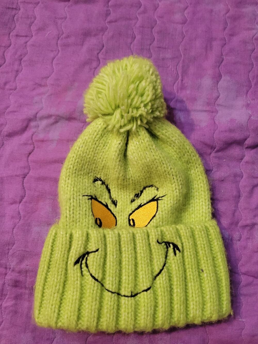 The Grinch American Eagle Pom Beanie Hat One Size
